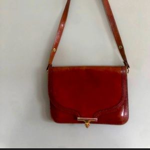 Vintage shoulder bag